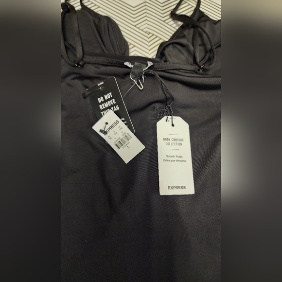 Express body Contour Compress Silky Knotted Front. Thong Bodysuit size small - Picture 8 of 9